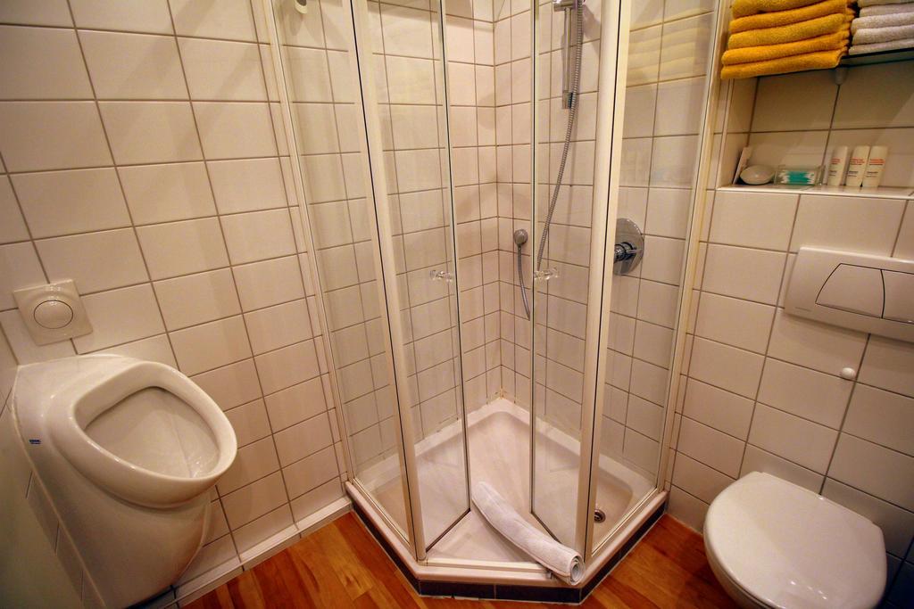 Studio A Am Burgberg Эрланген Экстерьер фото