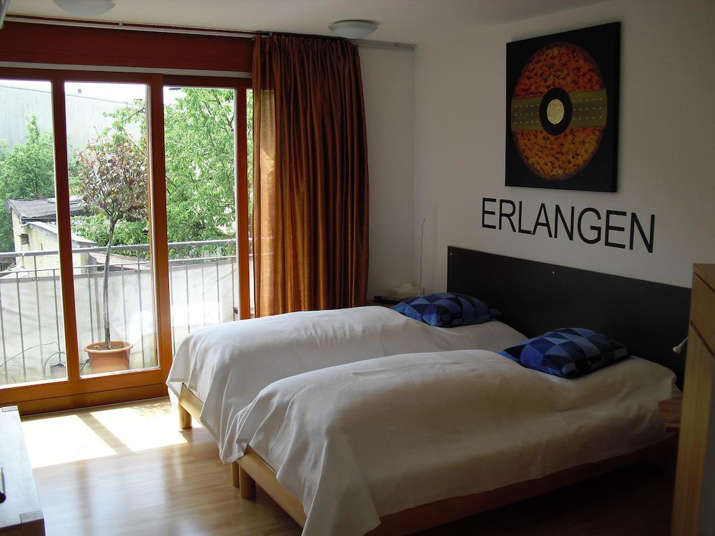 Studio A Am Burgberg Эрланген Номер фото